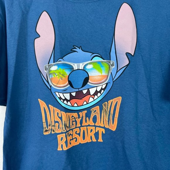 NWT Disneyland Resort Stitch Graphic T-Shirt Short Sleeves Tee Size Medium M - Picture 5 of 11